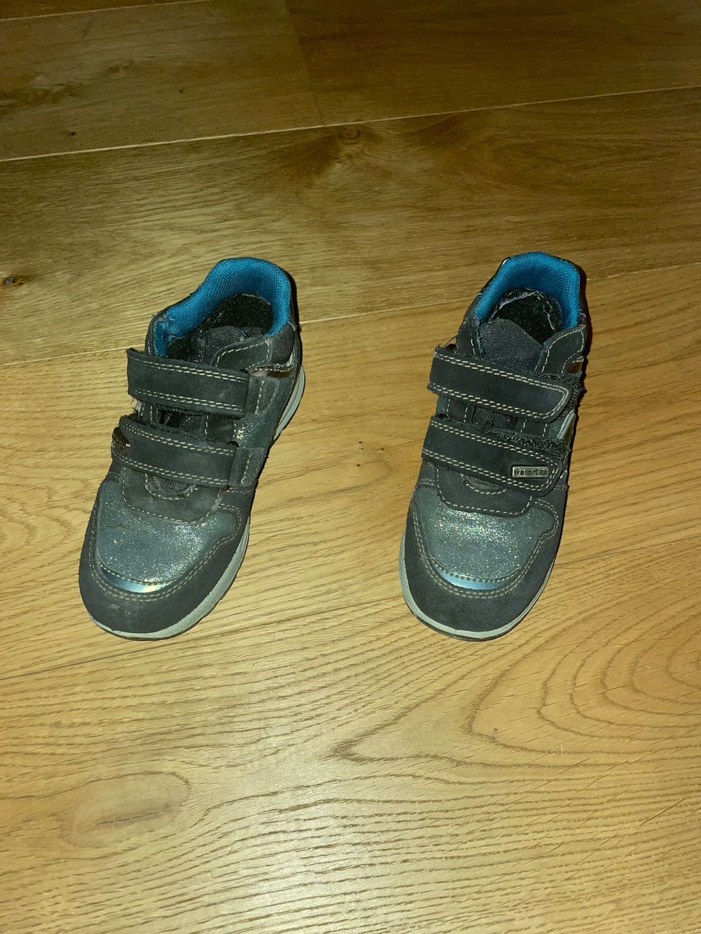 Schuhe für Mädchen: Kinderschuhe Mädchen – Gebraucht aus Fislisbach von arse