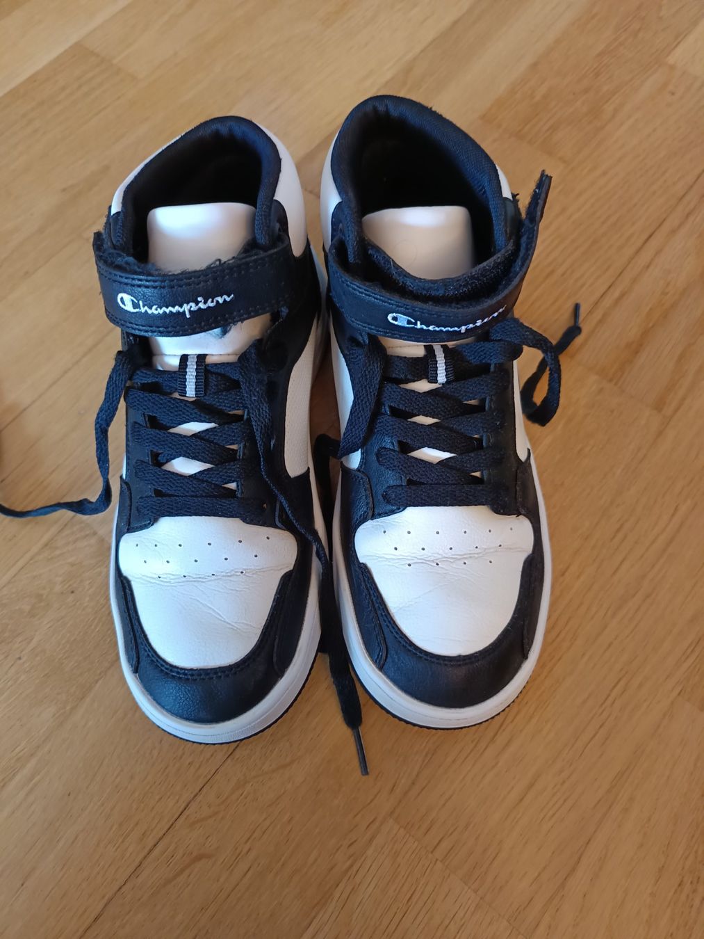Champion Scarpe per ragazzi: Champion Sneaker – Usato da Benglen venduto da Jumanah 2