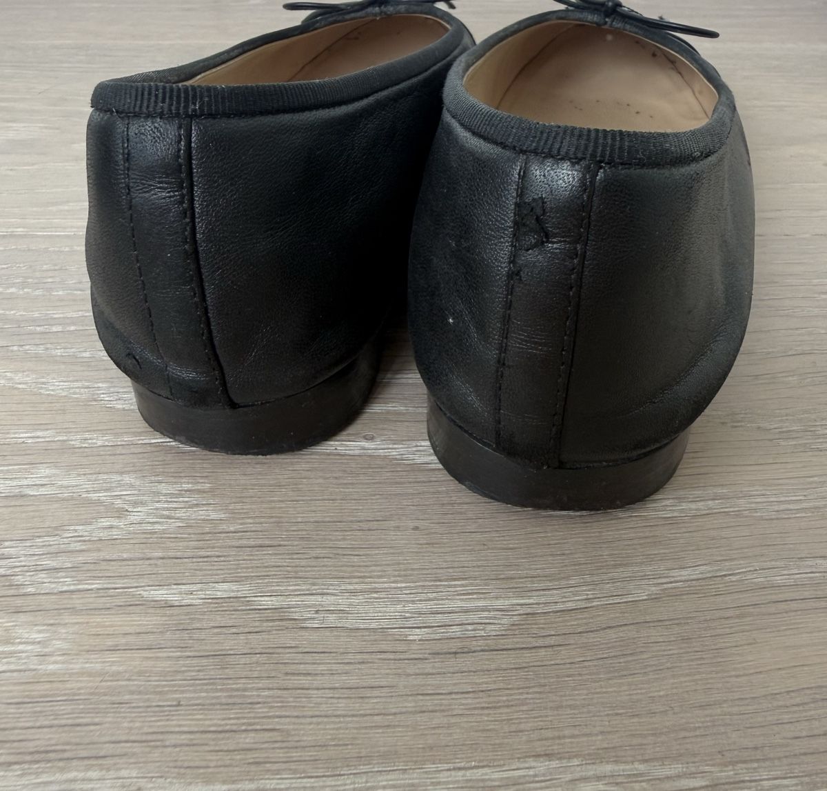 Chanel Chaussures femmes: Chanel Ballet Flats Black Leather, Size 37.5 – D'occasion à Zug par Beolingus22 9