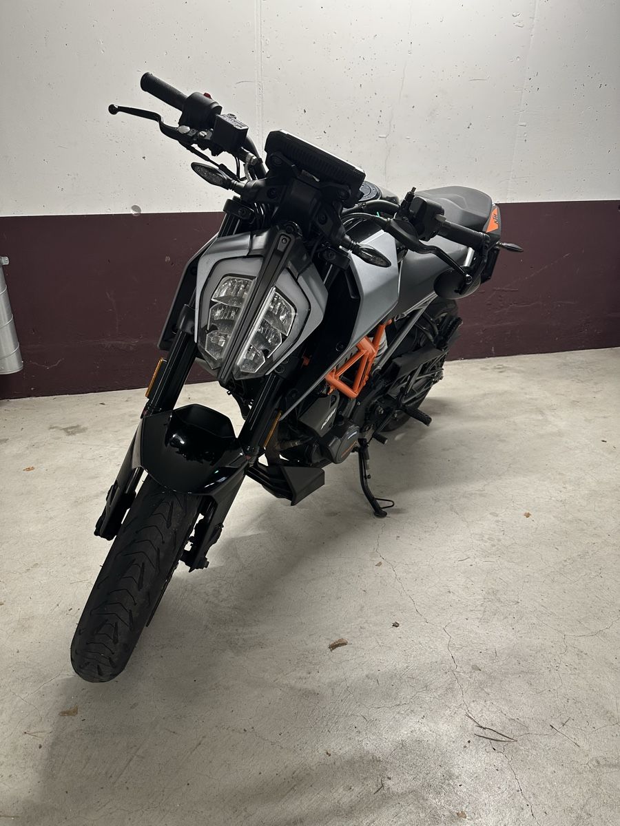 KTM Strada: KTM 125 Duke – Usato da Zürich venduto da hierkommtalex