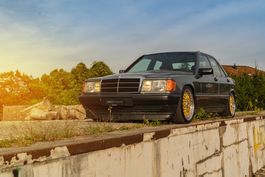 Mercedes-Benz 190E 2.3
