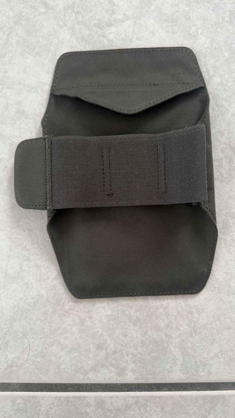 Cover & Protezioni schermo: Fascia da braccio Kiprun per smartphone, – Usato da Monte Carasso venduto da Ely67 1