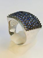Ring Silber mit blauen Safiren Grösse 60 neuwertig