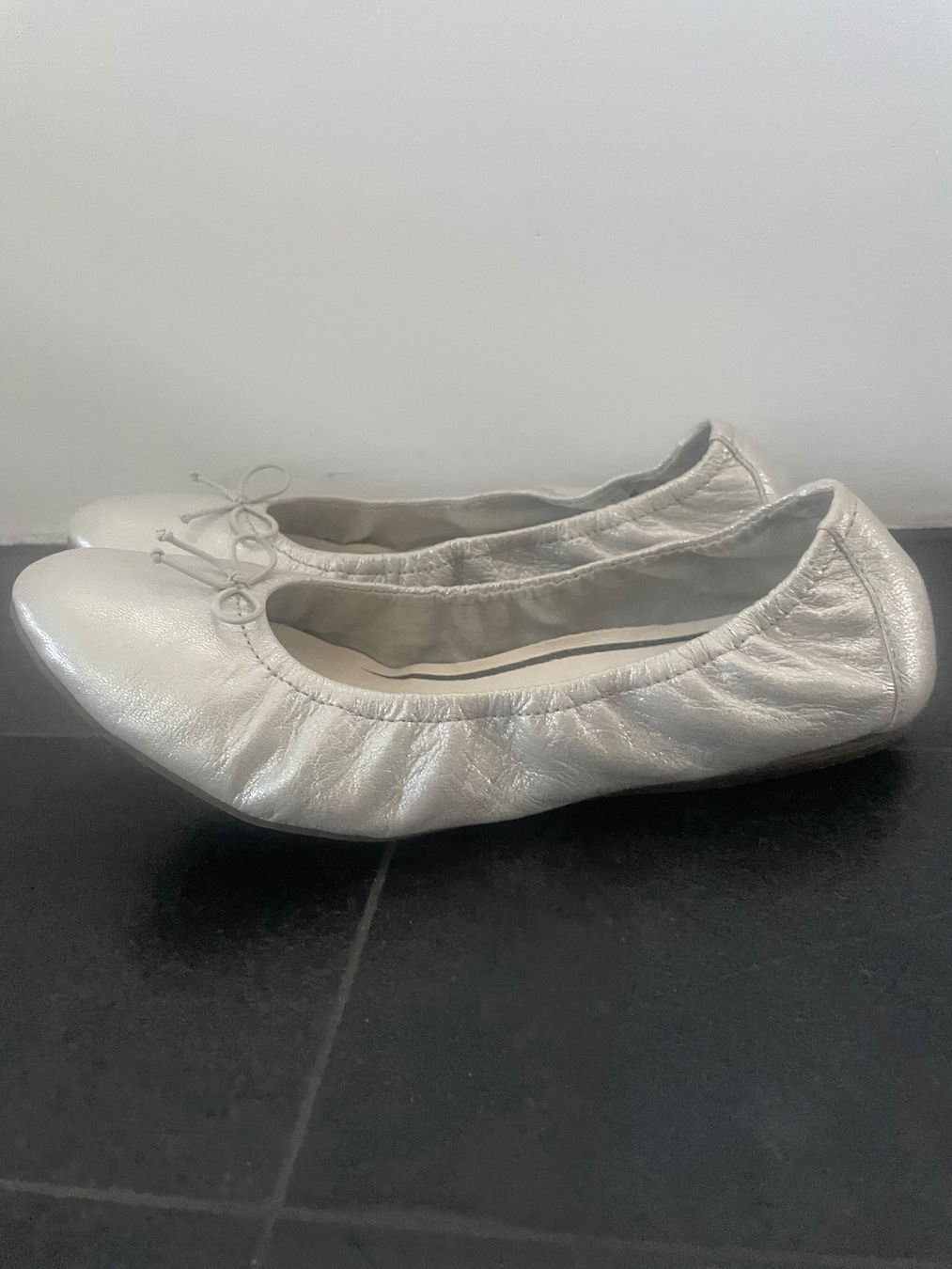 Tamaris Damenschuhe: TAMARIS  Ballerinas - Gr. 41 – Gebraucht aus Hünenberg See von DND5 2