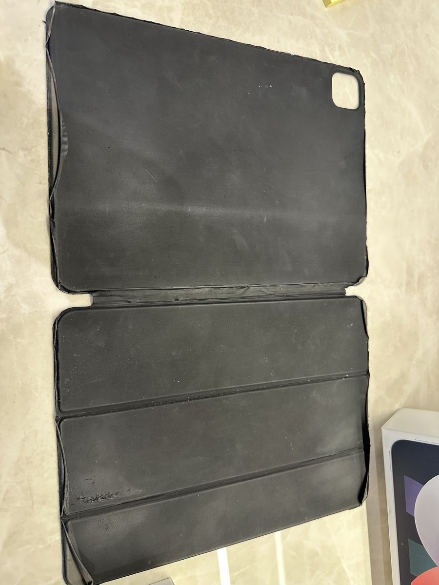 Apple Tablet PC: iPad Air (4th Generation) Wi-Fi, 64GB – Usato da Uzwil venduto da Old_fashioned 4