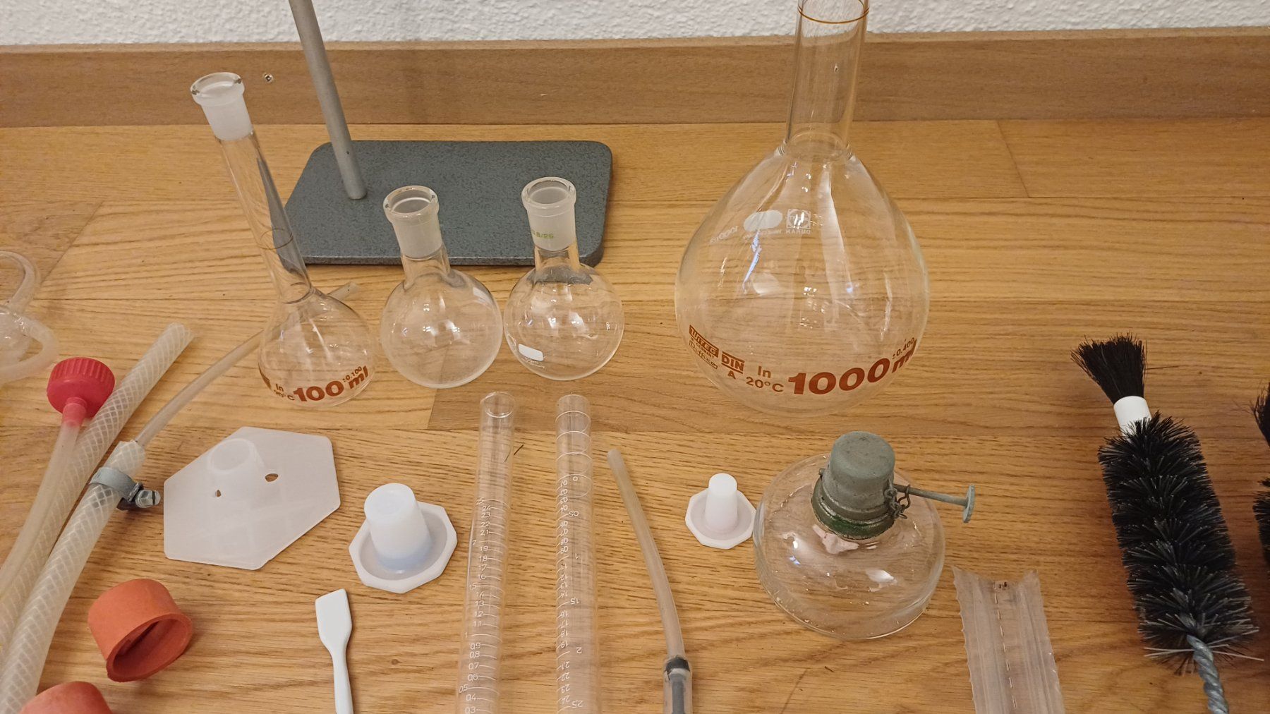 Elettrodomestici da cucina: Teile einer alten Mini Destille – Usato da Oberneunforn venduto da Bumbam 1