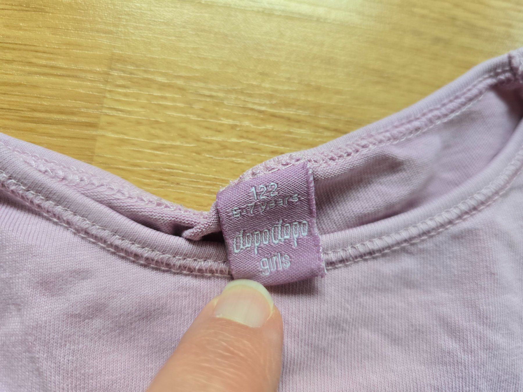 Pullover & Sweatshirts: Langarmshirt Gr. 122 – Gebraucht aus Büttikon AG von Amineah 1