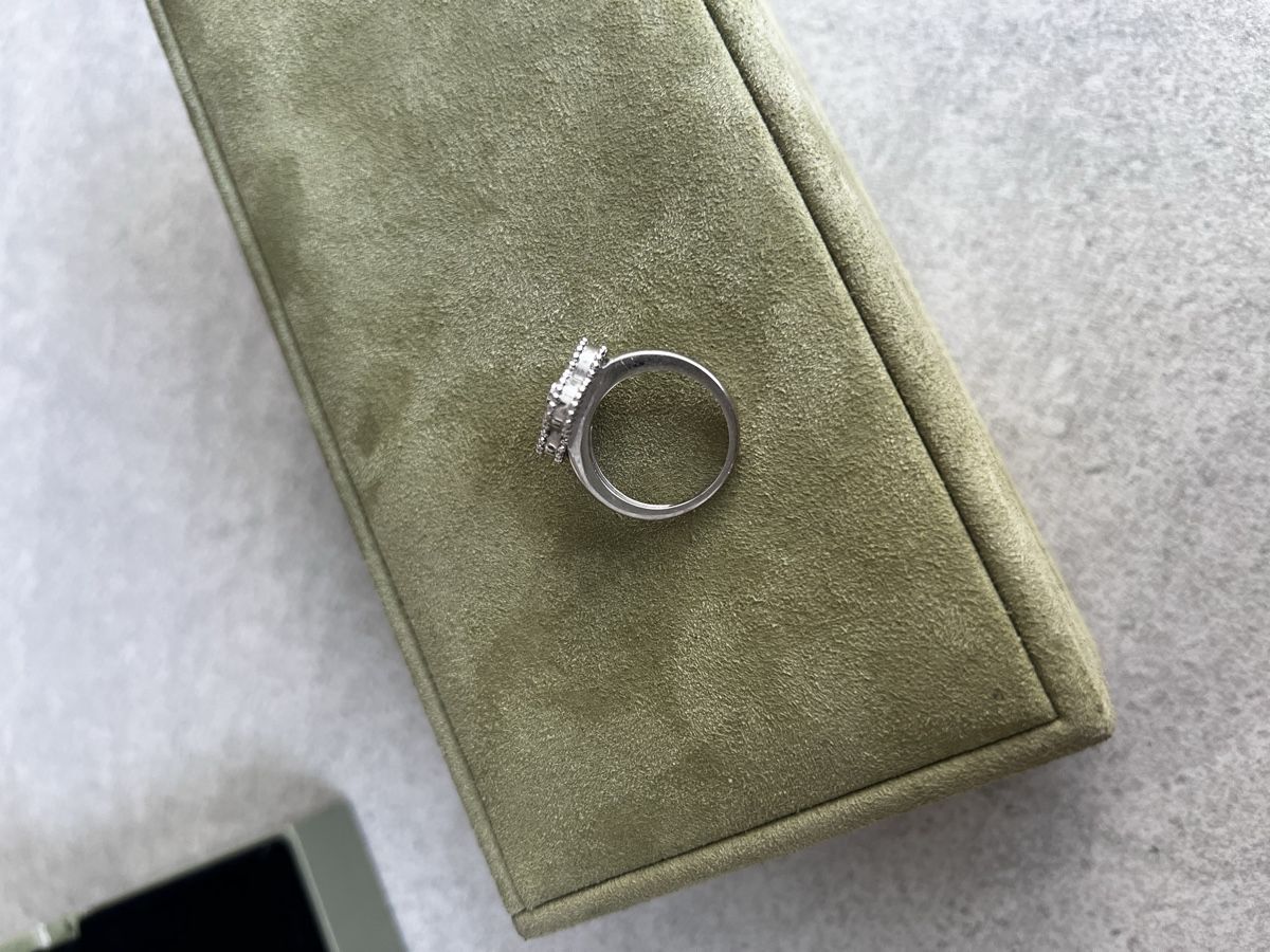 Ringe: Orig. Van Cleef Alhambra Ring Perlmutt Diamant – Gebraucht aus Baar von Axel_Fooly 2