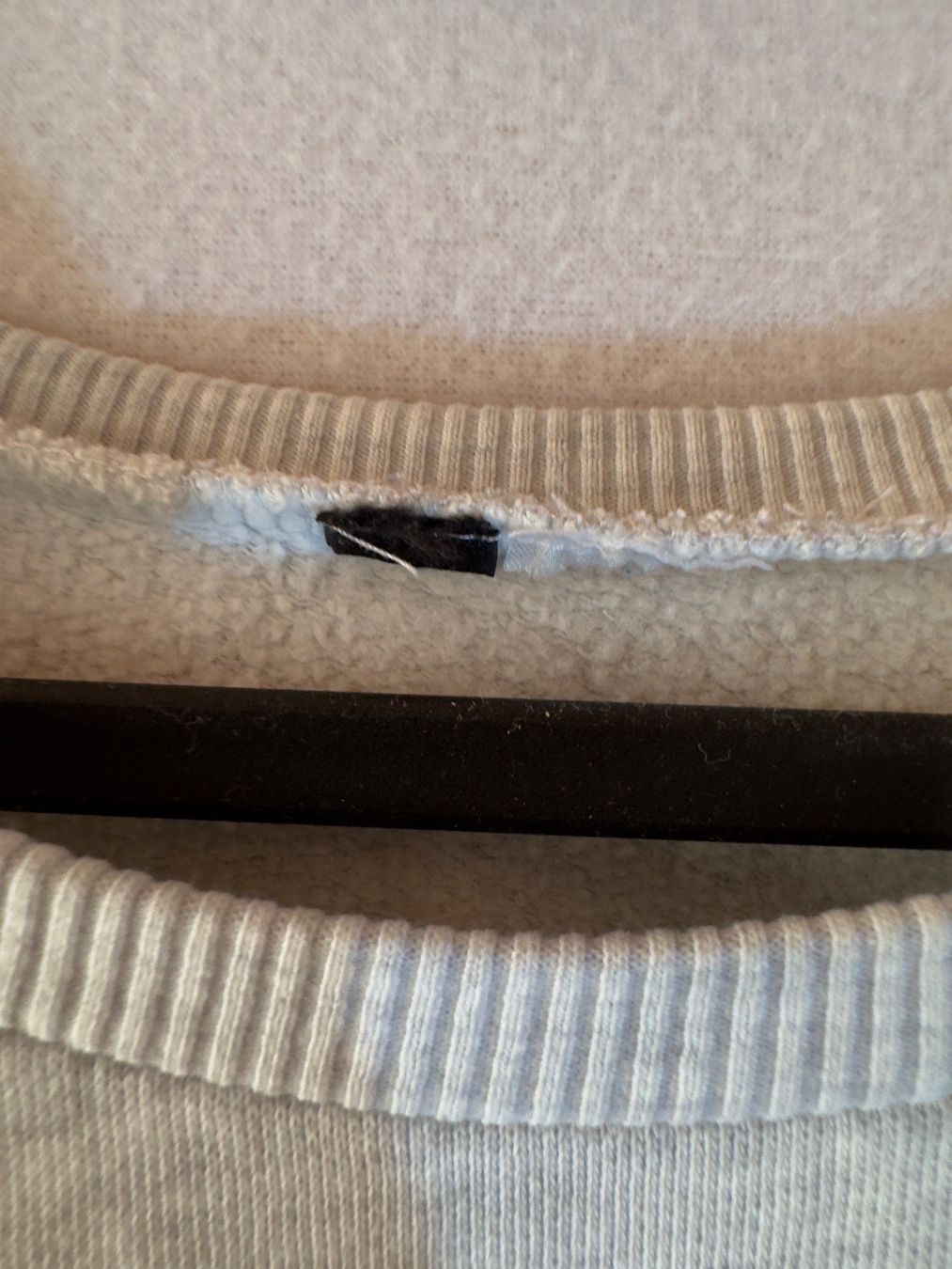 Maglioni & Felpe: Grauer Pullover aus Baumwolle ca Gr. L – Usato da Grosswangen venduto da second_hand_dress 4