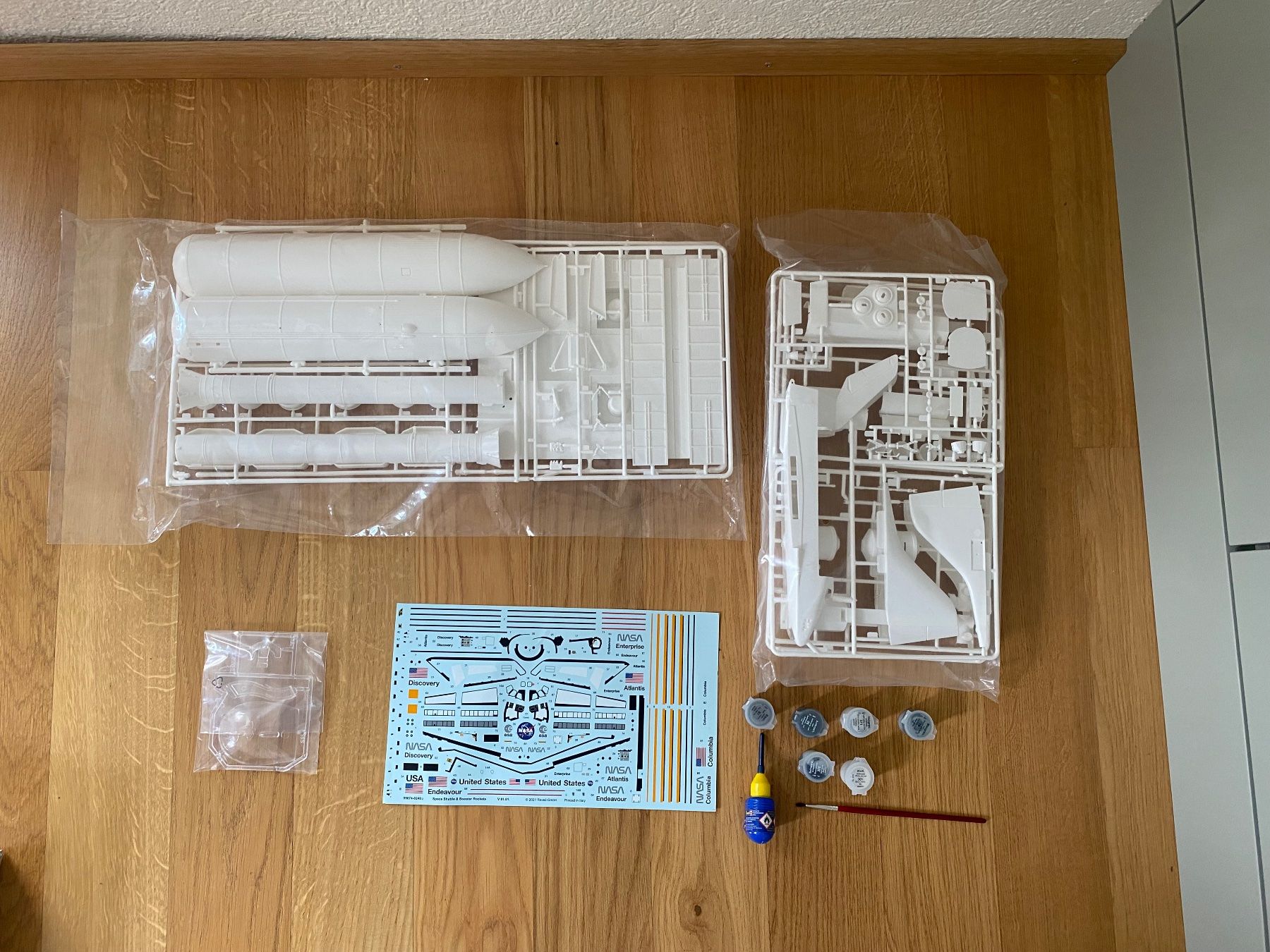 Revell Modellbausätze & Standmodelle: Revell: Space Shuttle 40th Anniversary – Neu (gemäss Beschreibung) aus Bottmingen von falke4 3