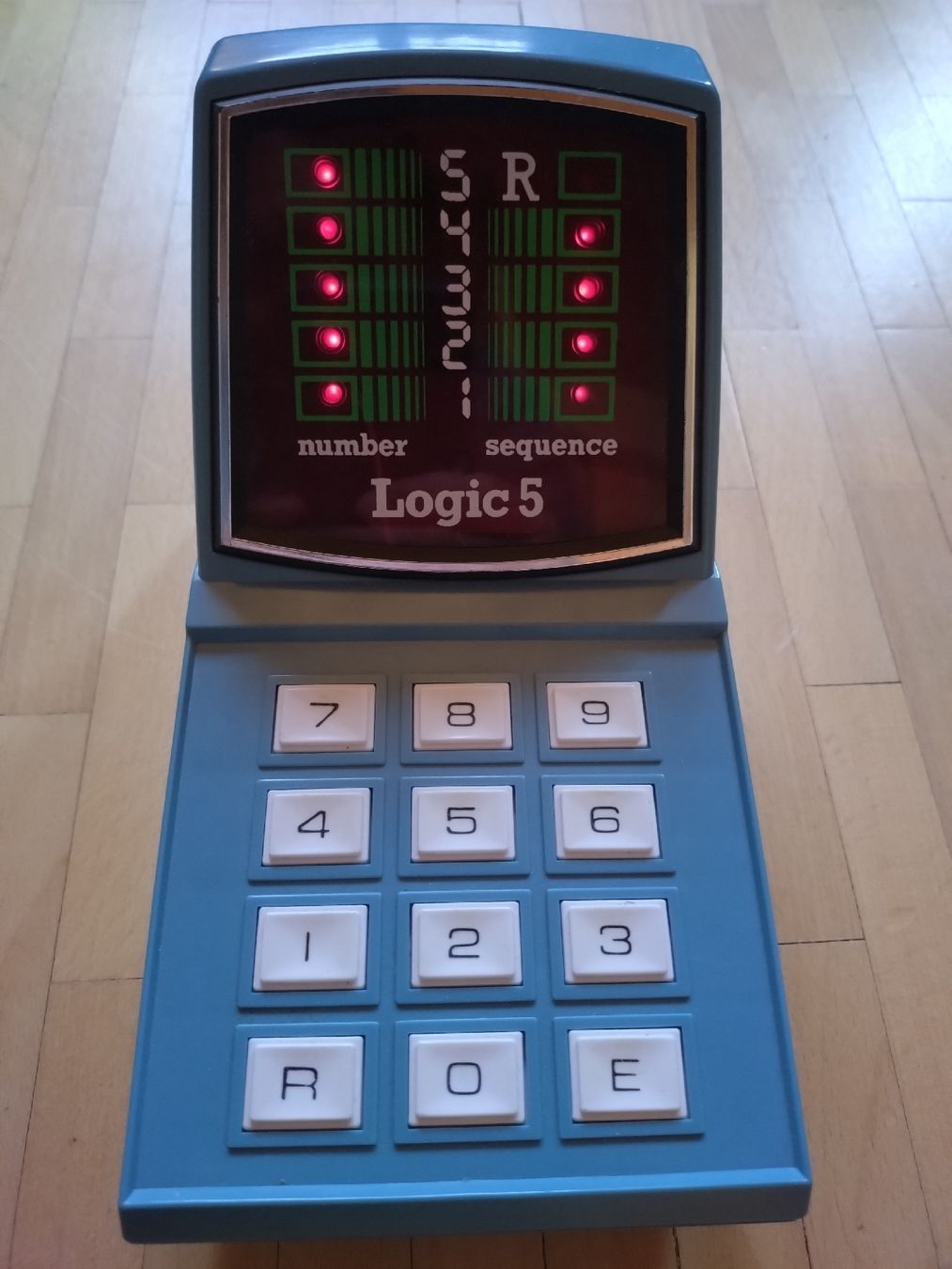 Giochi: Jeu vintage MB Logic 5 - Jeu de réflexion  Working good – Usato da Farvagny-le-Grand venduto da LaCaverne 8