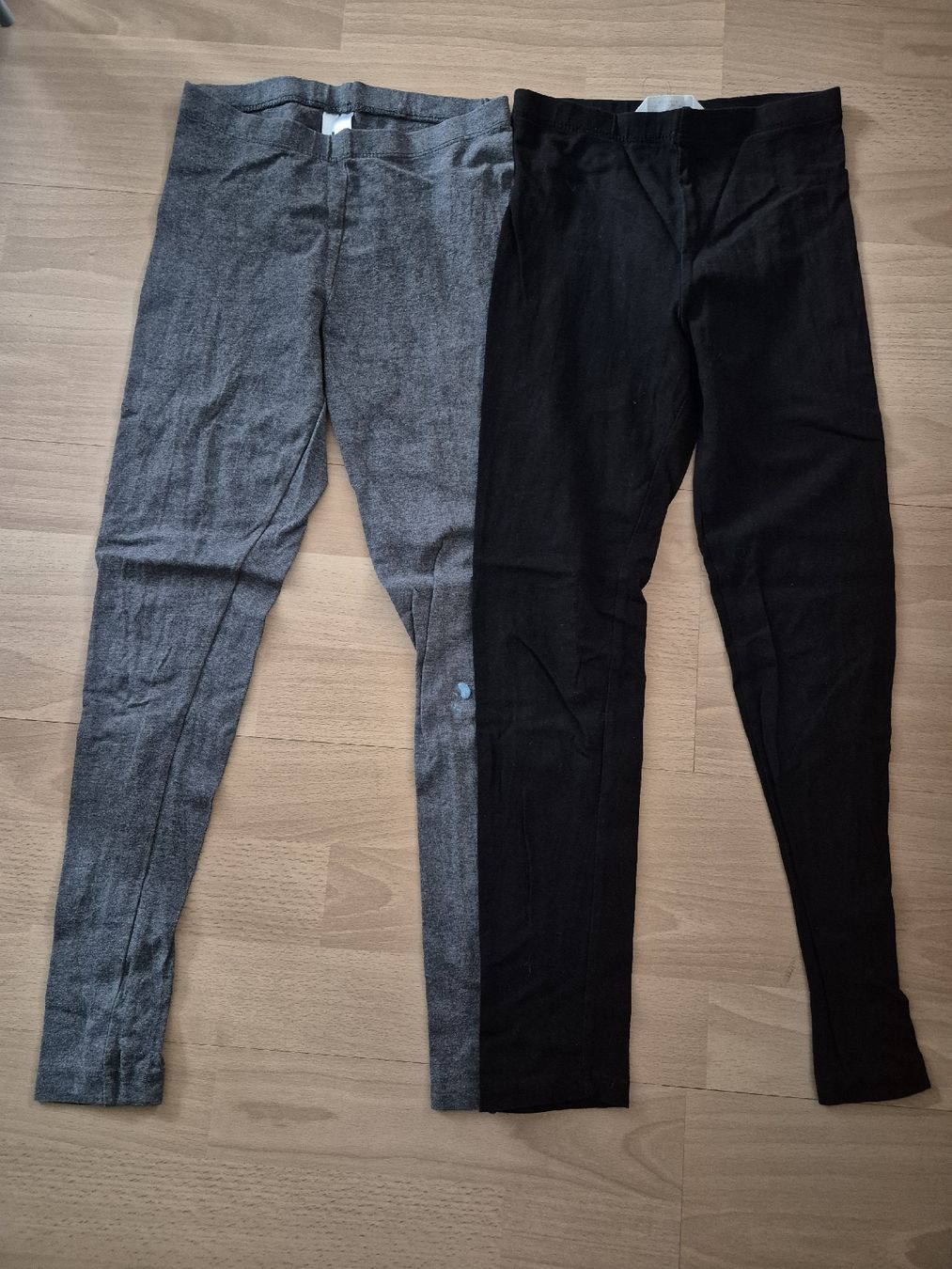 Lotti & Set di vestiti: Kleiderpaket Gr. 122/128, 134/140 – Usato da Kappel SO venduto da tiger1921 1