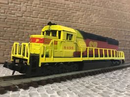 Santa Fe Lokomotive #8498 - Sammlerstück N