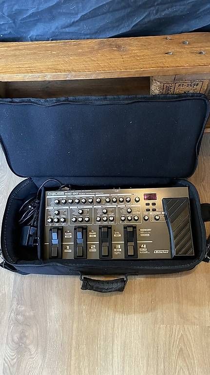 Boss Equalizzatori: Boss ME-80 Multieffektgerät – Usato da Reinach AG venduto da super029