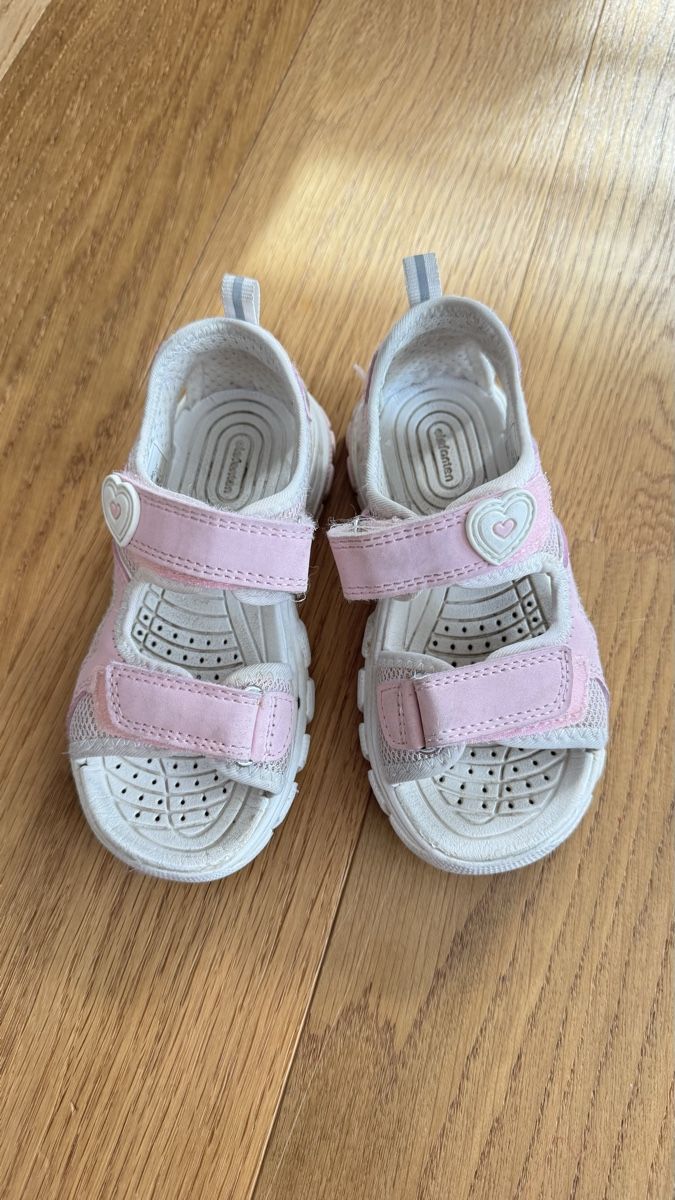 Elefanten Schuhe für Mädchen: Elefanten Sandalen Gr 27 – Gebraucht aus Zug von pla_2ckh