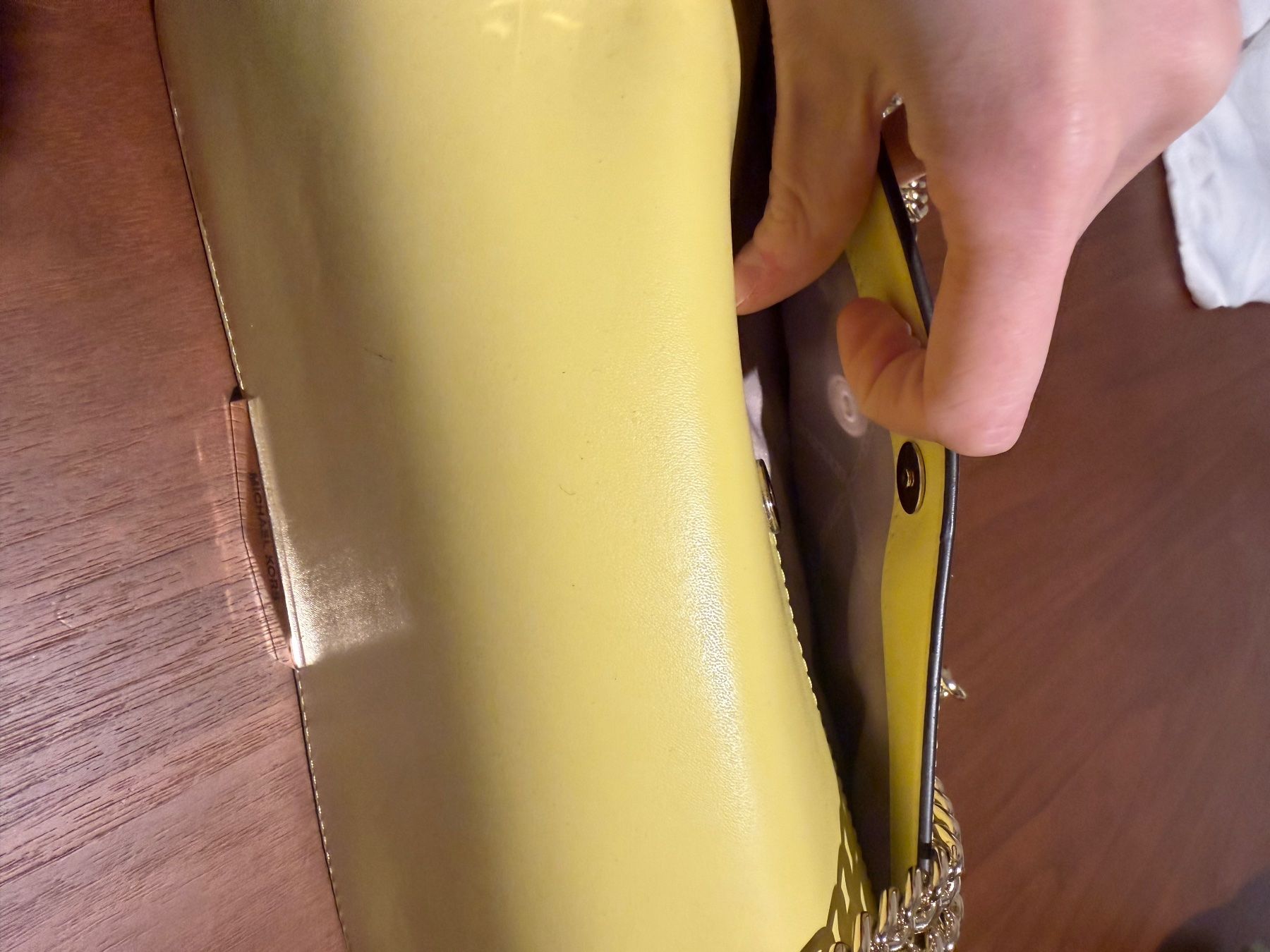Michael Kors Borse da donna: Sac Michael Kors jaune – Usato da Neuchâtel venduto da tamd 5