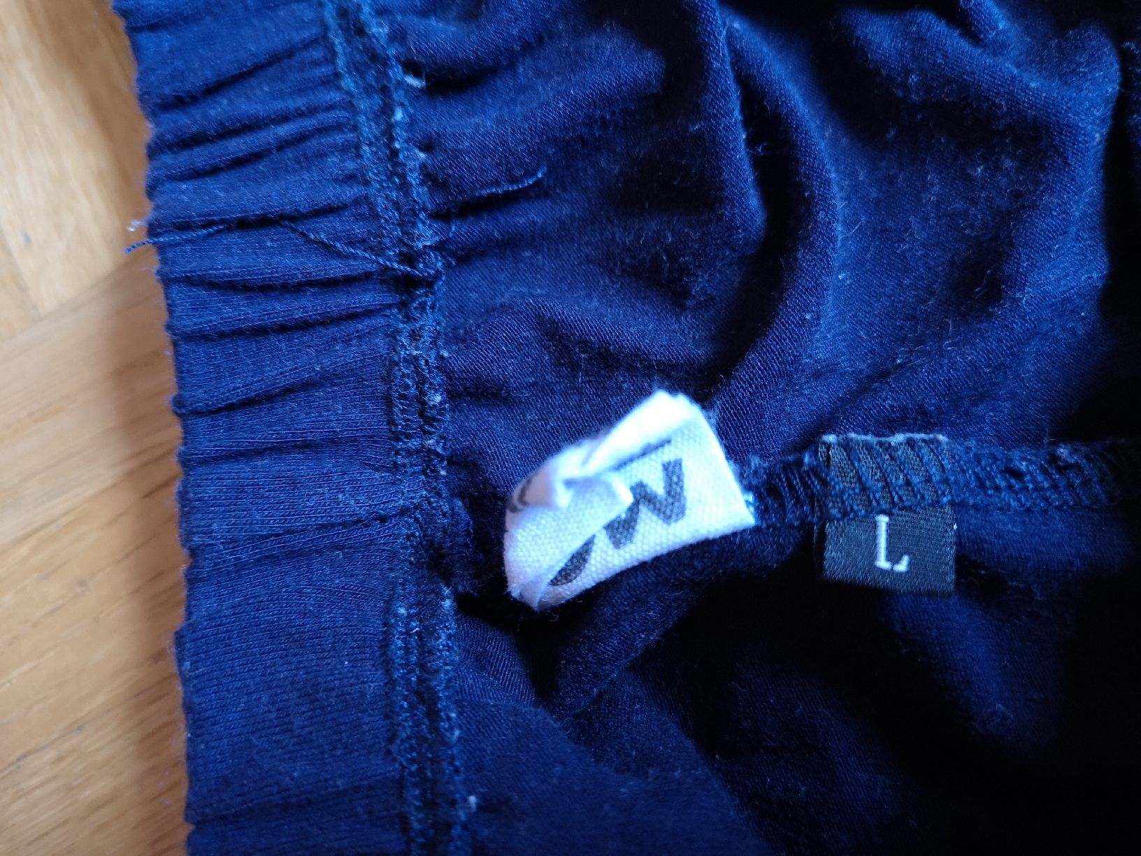 Pantaloni: Kurze Yogahose Baumwolle 42 bis 44 – Usato da Samedan venduto da sowaw 1