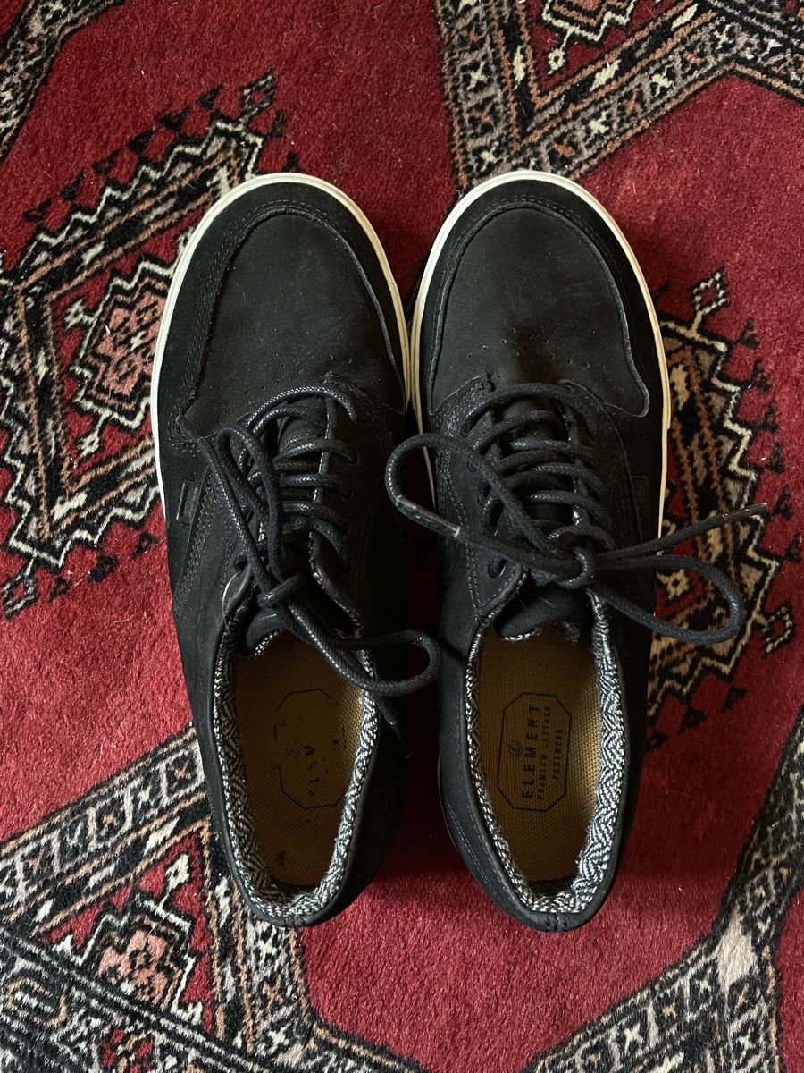 Element Scarpe da uomo: Schwarze Element Schuhe, Grösse 40.5 – Usato da Zürich venduto da katidust 1