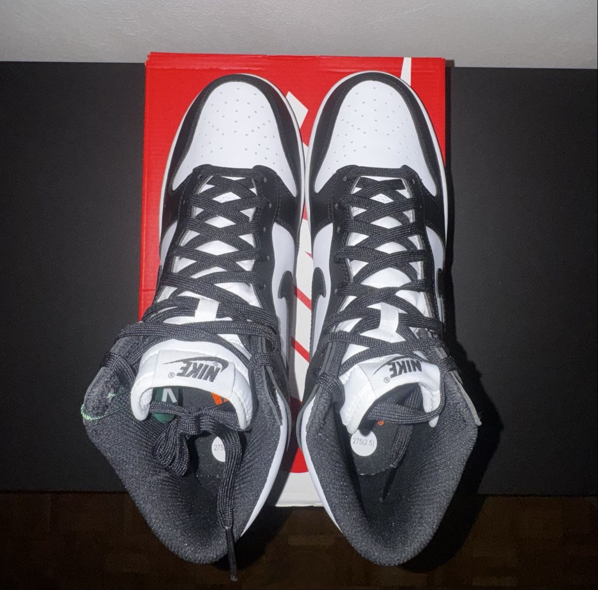 Nike Scarpe da uomo: Nike Dunk High Neu !! EU 43 – Nuovo e nell'imballaggio originale da Tuggen venduto da Kawest0 4