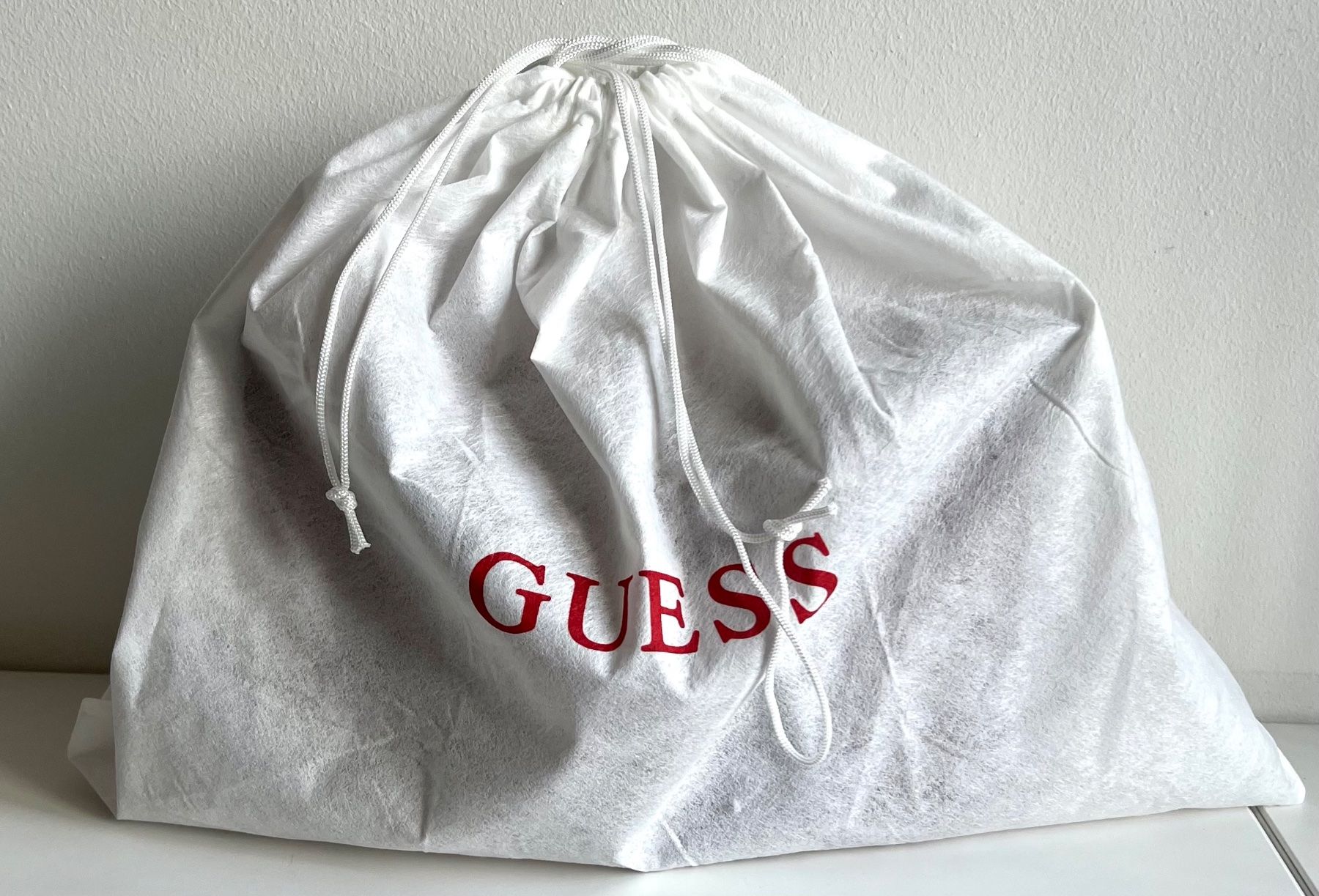 Guess Borse da donna: Guess Schultertasche (braun) – Nuovo (secondo la descrizione) da Eichberg venduto da Lolapop18 8