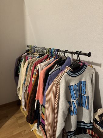 Lots habits seconde main vintage et actuels