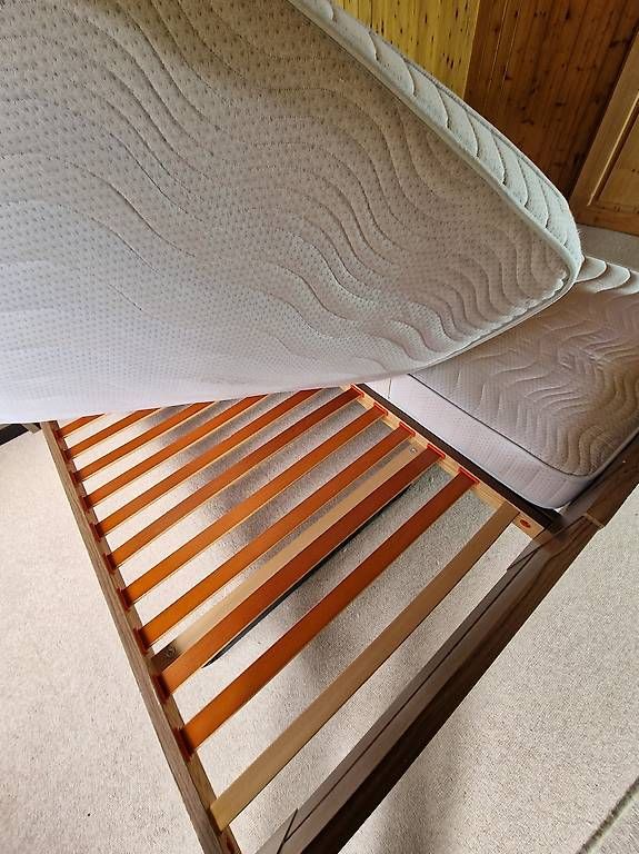 Betten: Doppelbett + Nachttische – Gebraucht aus Grindelwald von jana2094 2