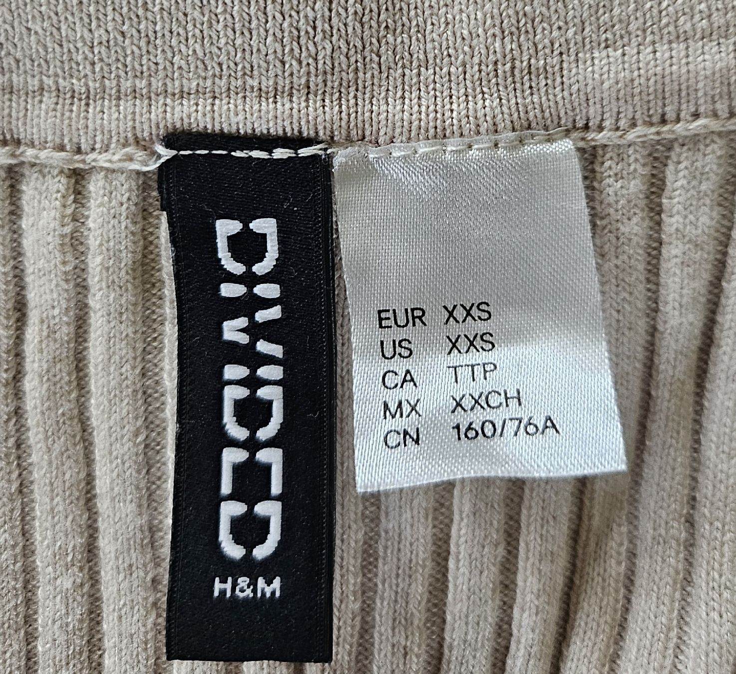 H&M Camicette, T-shirt & Top: H&M Divided Oberteil, XXS, Beige, Gerippt – Usato da Altendorf venduto da Goldi1 1