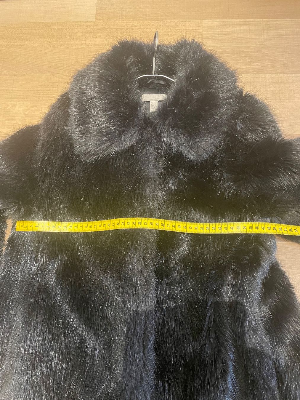 H&M Vestes: Pelzjacke – D'occasion à St. Ursen par pupus02 4