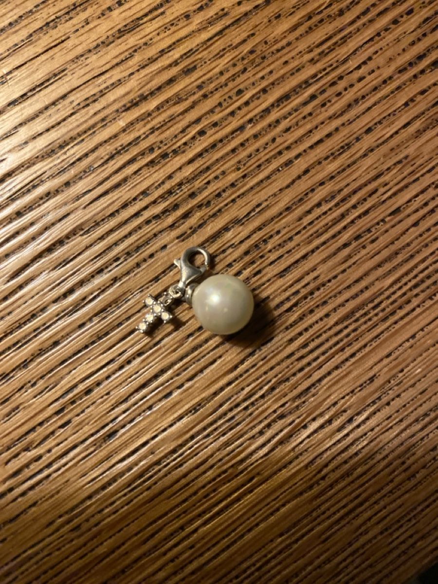 Thomas Sabo Anhänger: Thomas Sabo Charm Perle mit Kreuz Defekt – Defekt aus Muri AG von sonneblueme10 1