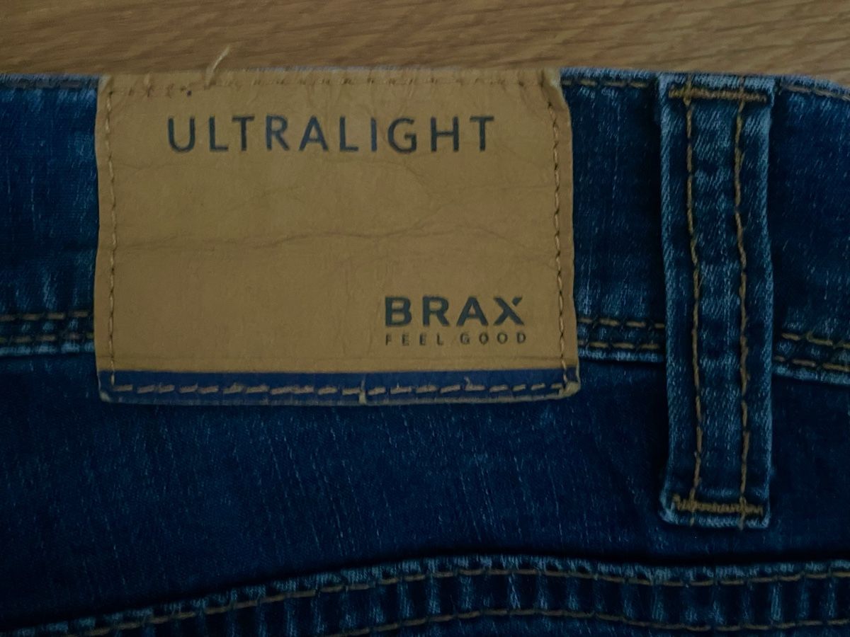 Brax Jeans: Brax Ultralight Hose/Jeans Herren – Gebraucht aus Himmelried von Lucas1212 1