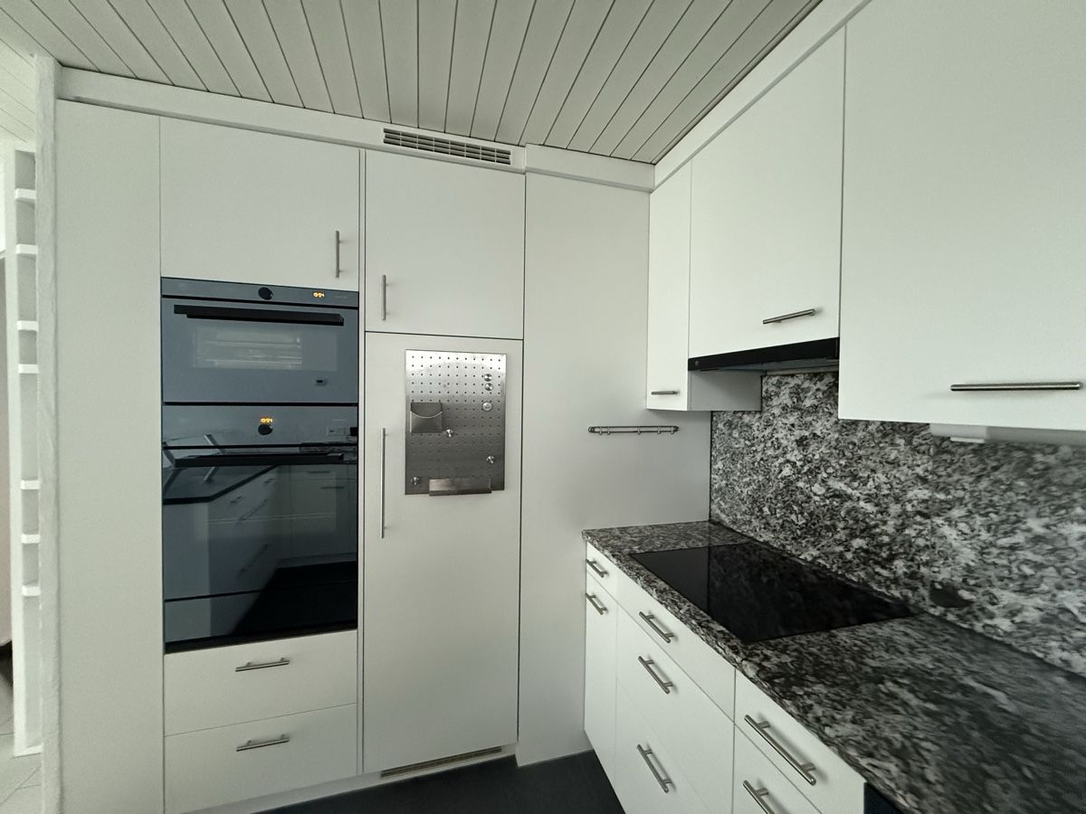 V-Zug Cuisines complètes: Küche: mit VZug Geräten – D'occasion à Embrach par shila_03 2