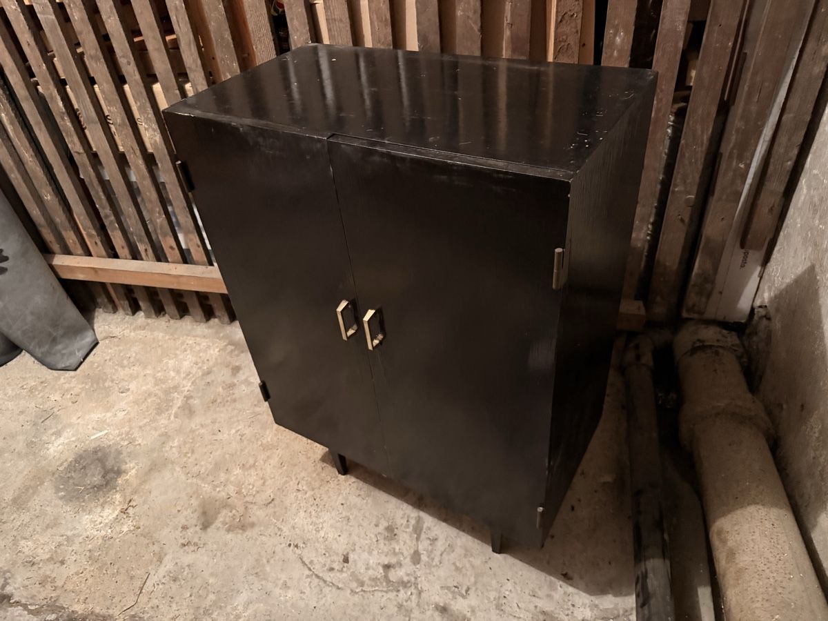 Étagères: Schwarzes Schuhregal – D'occasion à St. Gallen par fel_tyz9