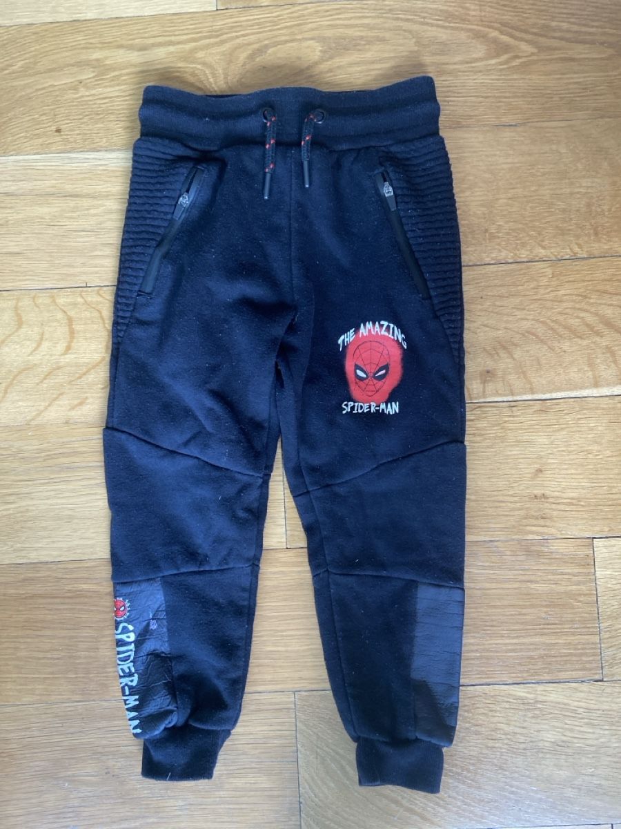 Disney Pantaloni: Kinder Hose Spider-Man schwarz Grösse 110  – Usato da Zürich venduto da ManonsVintage