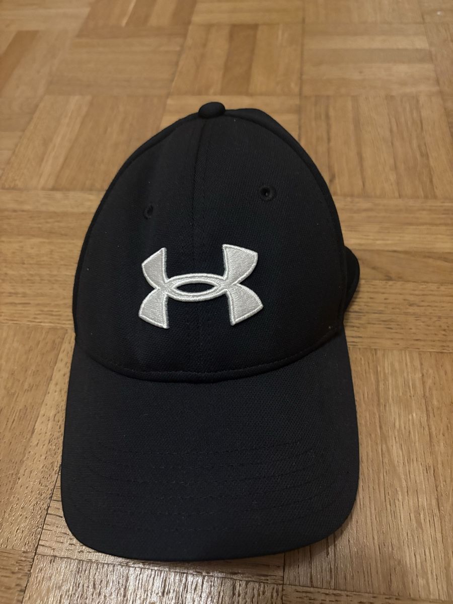 Under Armour Copricapi, berretti & cappellini: Casquette Under Armour noire, taille S/M  – Usato da Genève venduto da cle_2lqb