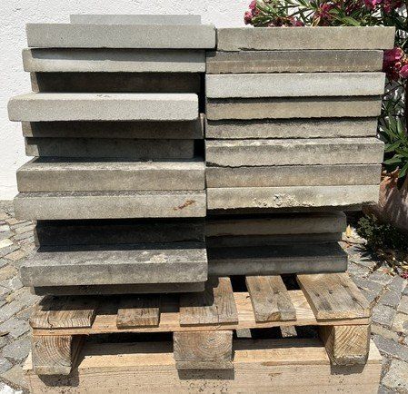 Rivestimenti per pavimenti: Sandsteinbodenplatten – Usato da Männedorf venduto da ushs 1