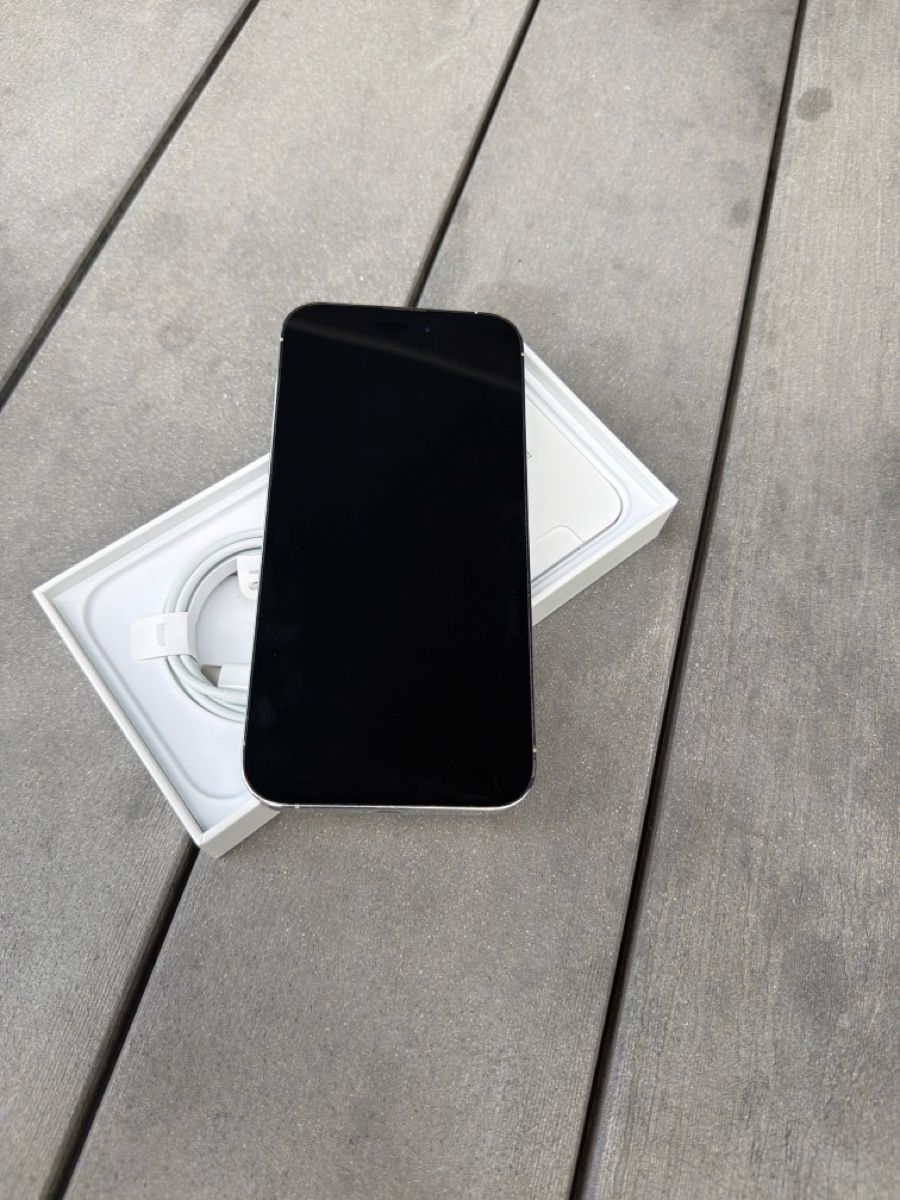 Apple Portables: Smartphone iPhone 14 Pro Max 512 Go blanc avec boîte – D'occasion à Choëx par steveXB12