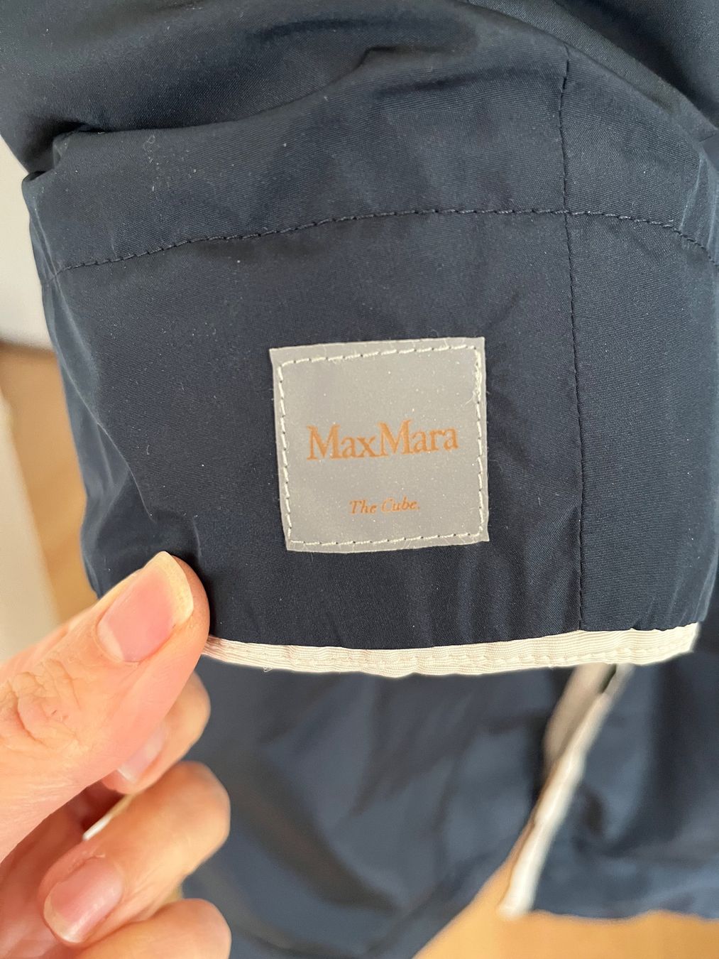 Cappotti: MAX MARA THE CUBE Manteau d'été réversible – Nuovo (secondo la descrizione) da Vufflens-la-Ville venduto da lor_m7td 3