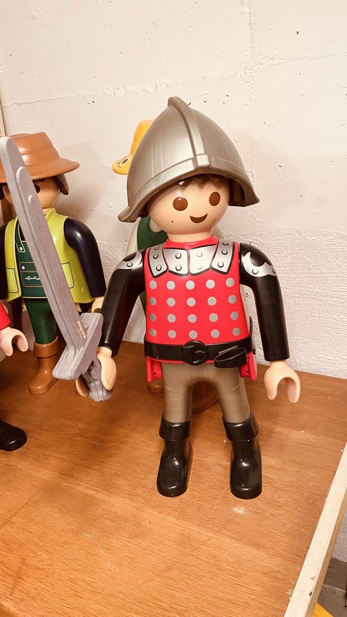 Statuette: Grosse Playmobil Figuren – Usato da Pfäffikon SZ venduto da wino1 1