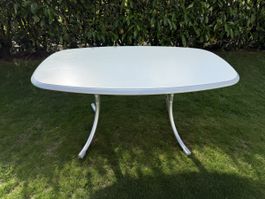 Gartentisch Metall Weiss Oval - Wetterfest fuer SommerTerras