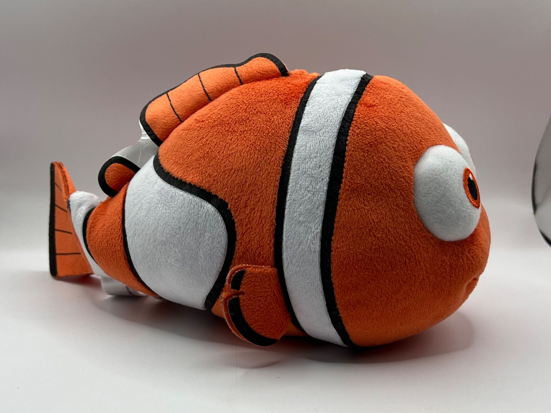Disney Giocattoli: NEMO Plüschtier Findet Nemo Stofftier Fisch – Nuovo e nell'imballaggio originale da Vaduz venduto da NotNeeded 2