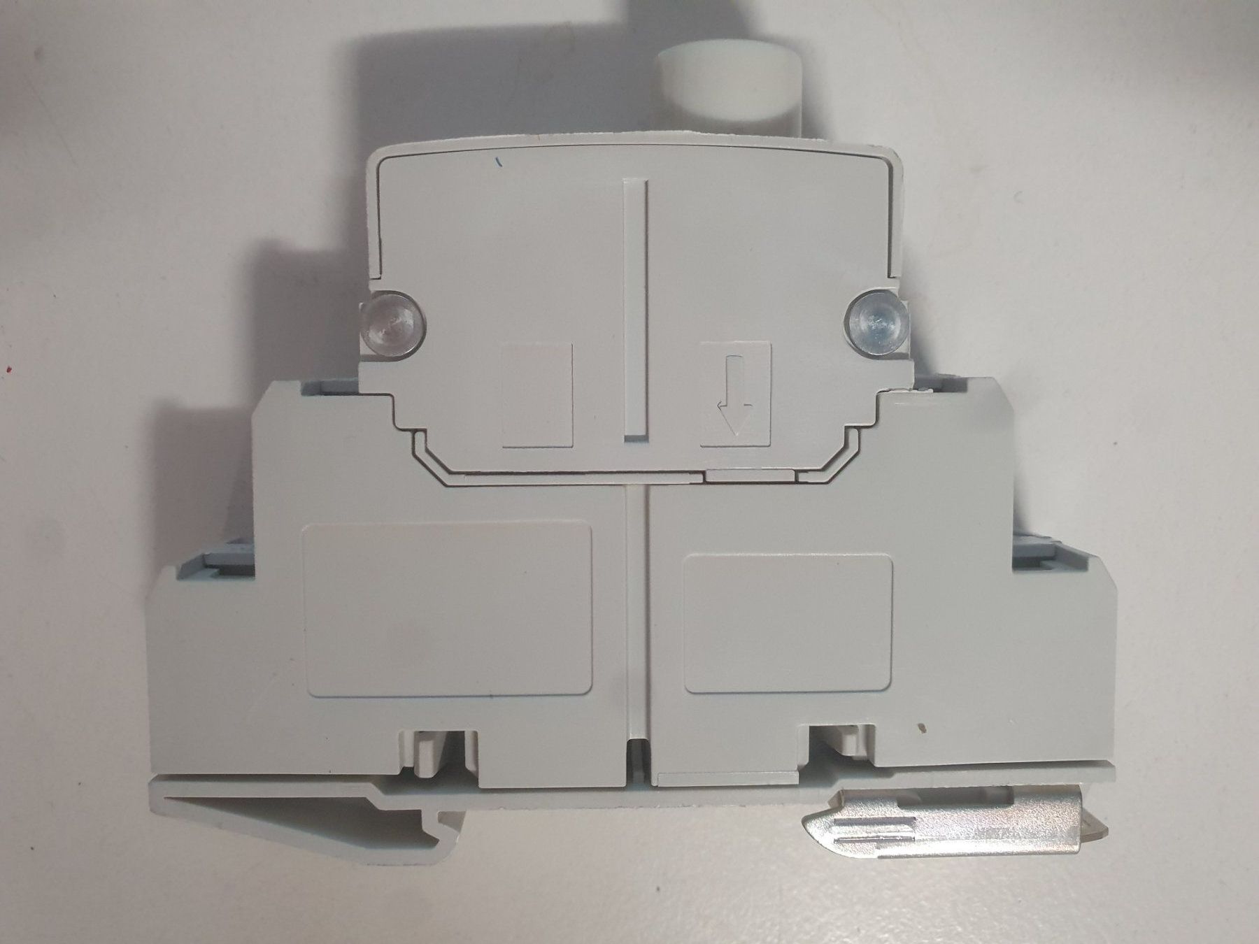 Hager Interruttori: HAGER SV021 Taster 250V 16A 572121 – Usato da Zürich venduto da Alibaba1234 3