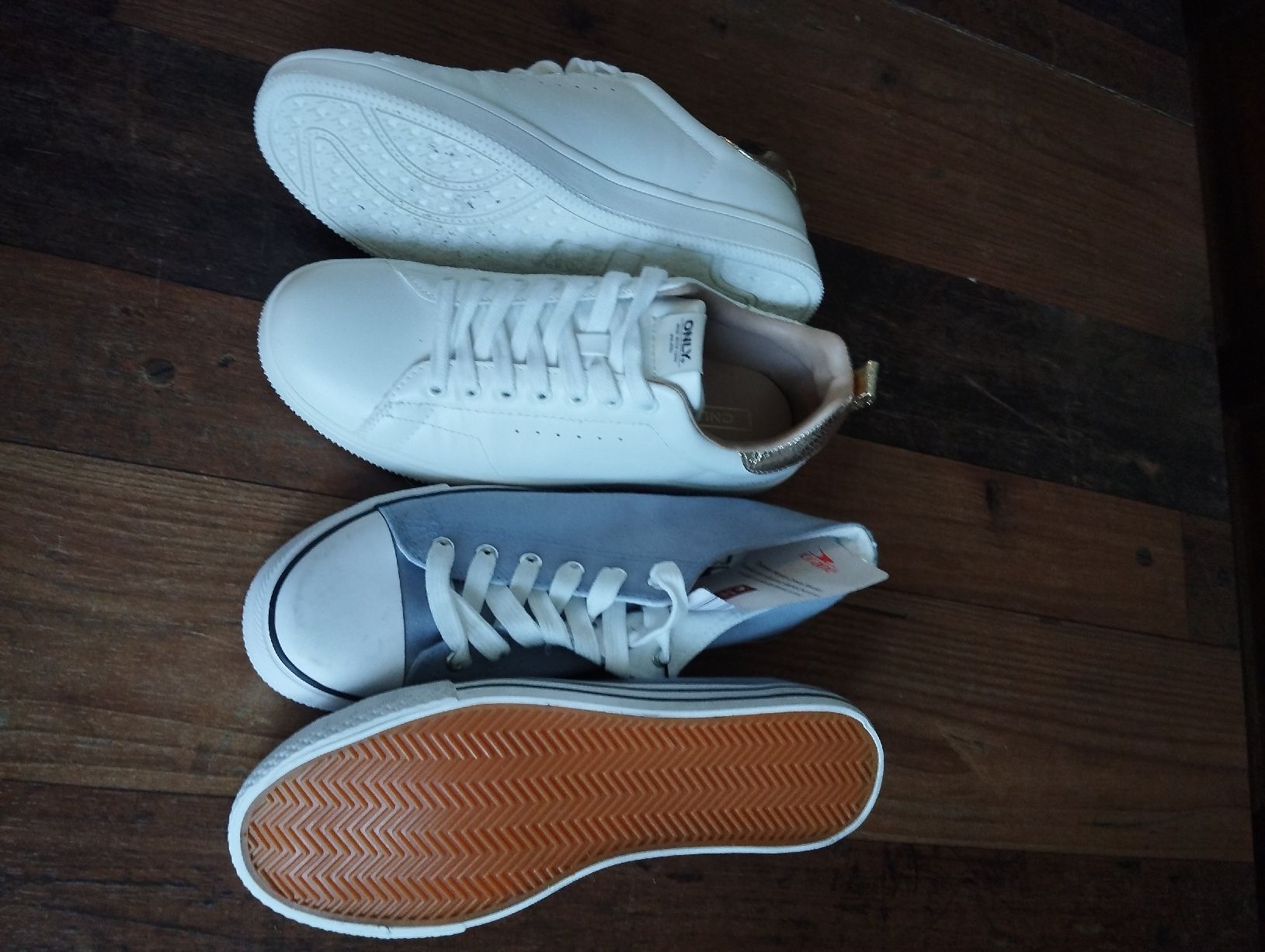 Only Scarpe da donna: 2xNeue Sneaker, Only gr 40 – Nuovo (secondo la descrizione) da Niederurnen venduto da Glentin 1