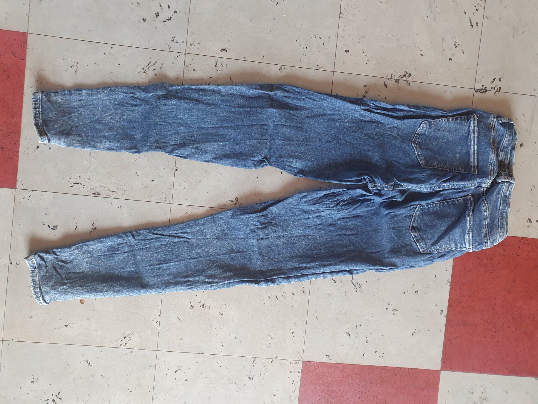 Tally Weijl Jeans: Jeans – Usato da Moosseedorf venduto da Sonnenschein.. 3