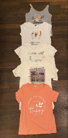 Schöne T-Shirt Gr S