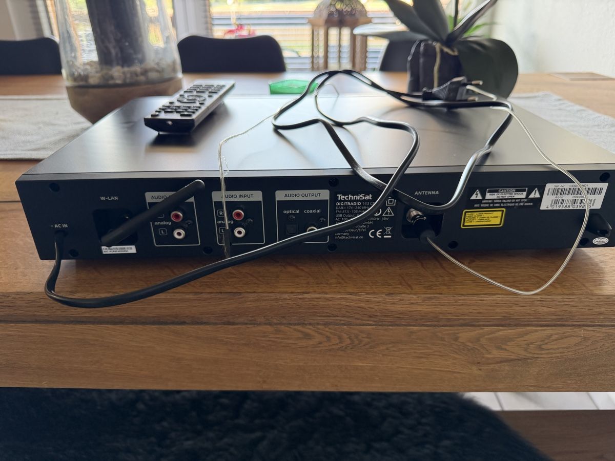 Technisat Systèmes audio & multimédias: Technisat Digitalradio 143CD – D'occasion à Leuggern par Tomim 1