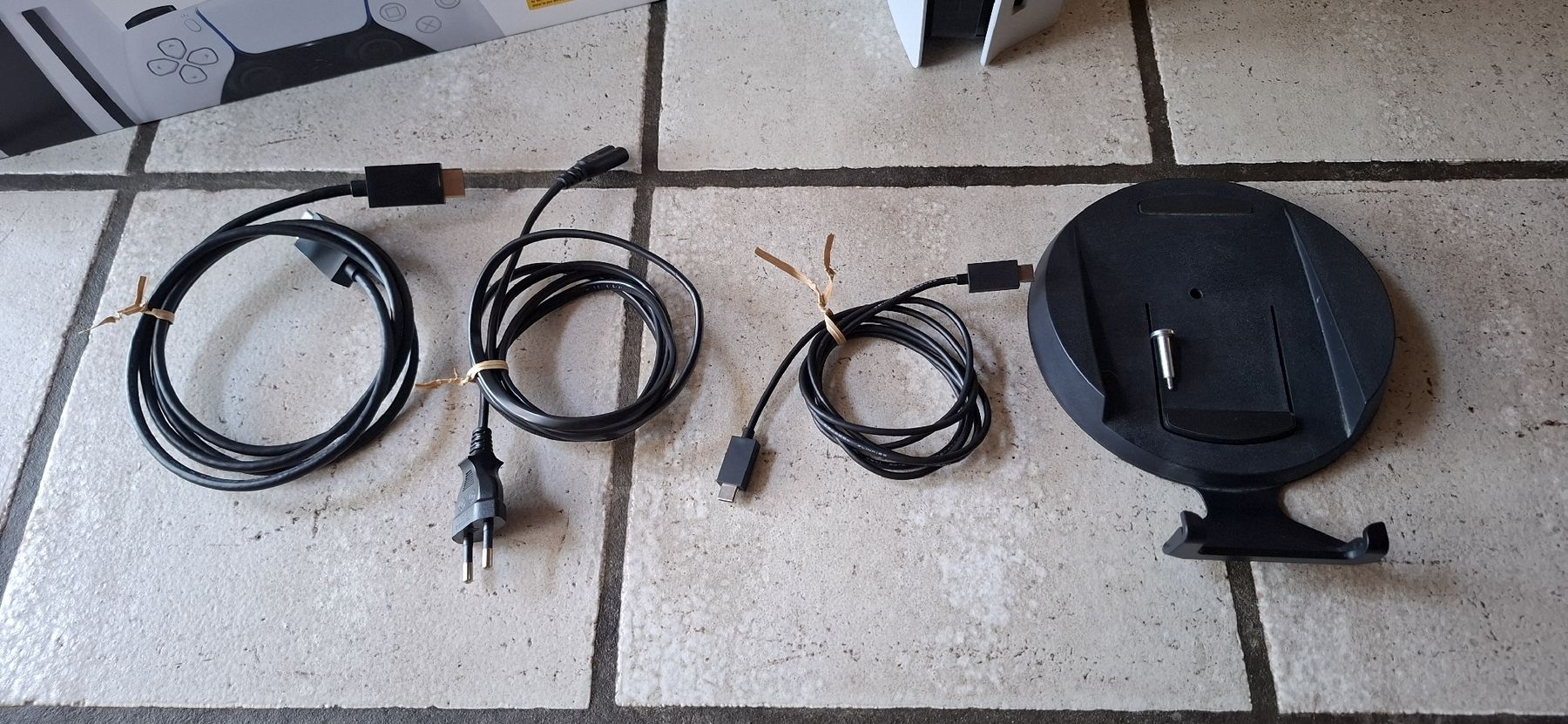 Sony Console: Playstation 5 Disc Version – Usato da Rorschacherberg venduto da Astralis 2
