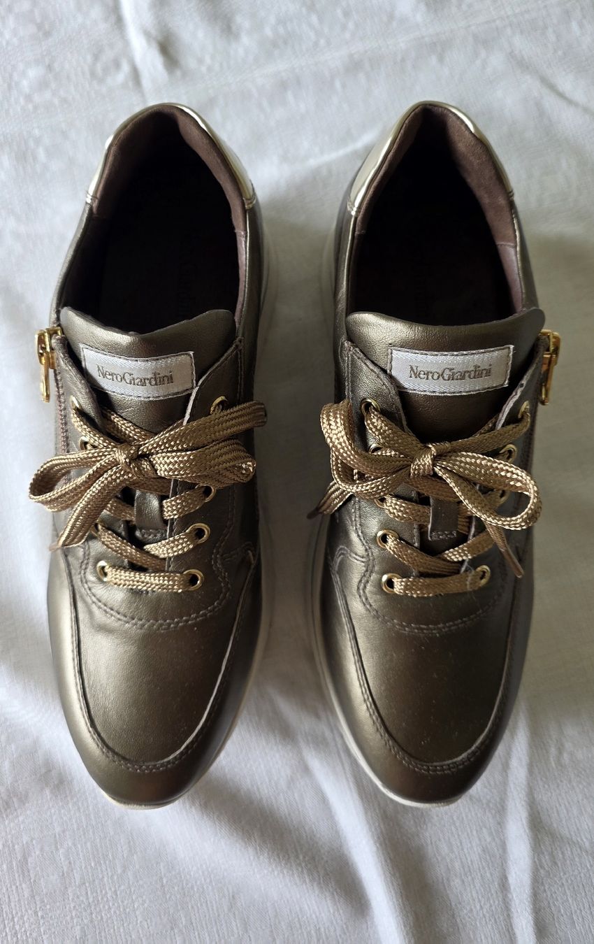 Scarpe da donna: Tolle Sneaker von "NERO GIARDINI" Gr. 39 – Nuovo (secondo la descrizione) da Schneisingen venduto da backstore24 4