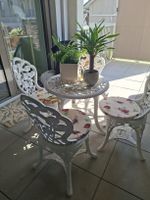 Gartentisch mit 4 Stühlen weiss (Plastik)