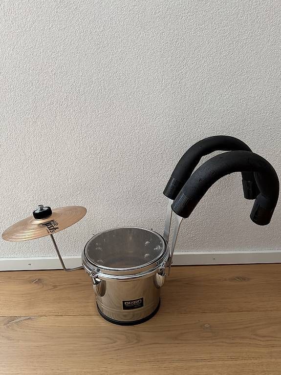 Strumenti musicali: Trommel mit Traggestell – Usato da Otelfingen venduto da che_26d5