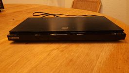 Samsung BD-D5500 3D BluRay / DVD Player – HDMI & Optical